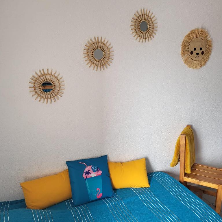 CLOS ST CYPRIEN Superbe T2 proche plage et port - terrasse - Piscine - parking - One-Bedroom Apartment - 12