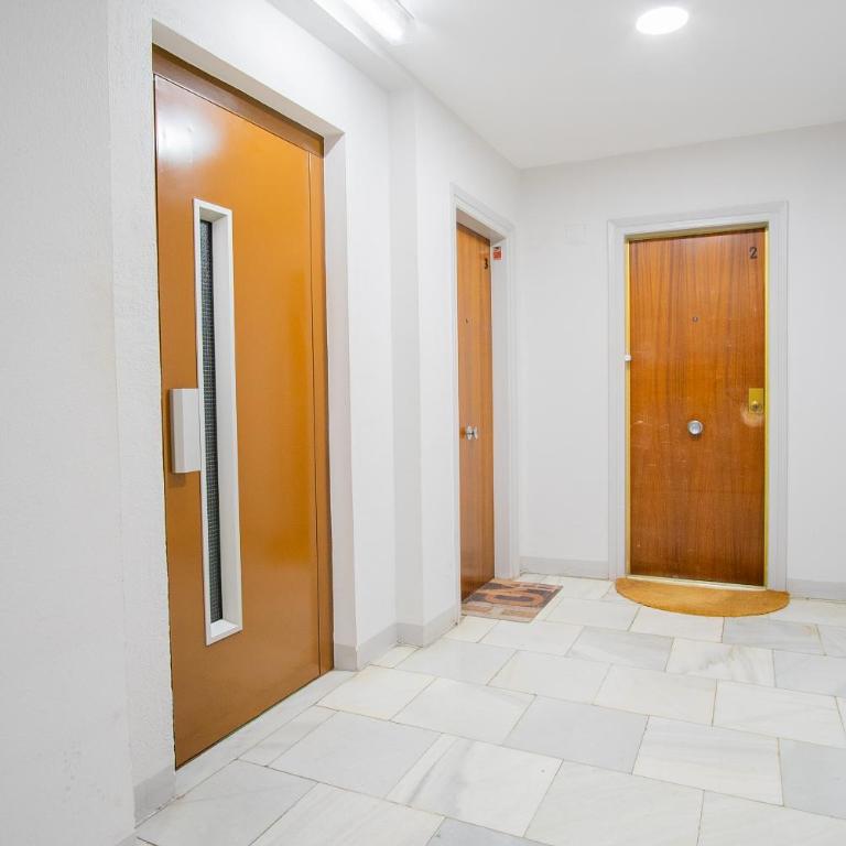 BALMES - Atico con terraza en Sant Gervasi - Three-Bedroom Apartment - 57