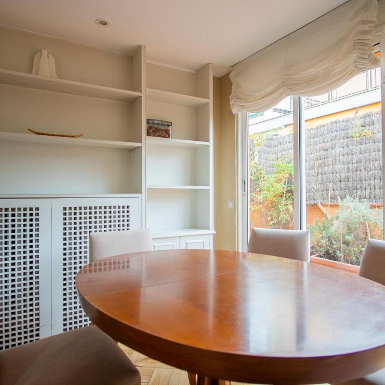 BALMES - Atico con terraza en Sant Gervasi - Three-Bedroom Apartment - 39