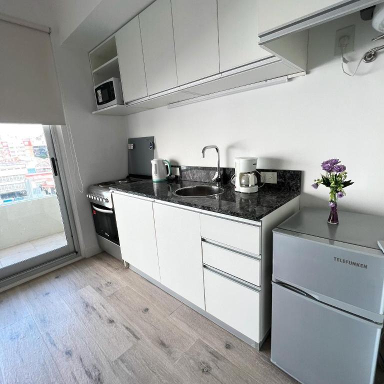 RentUp - Moderno monoambiente con balcon en Almagro - Studio with Balcony - 9