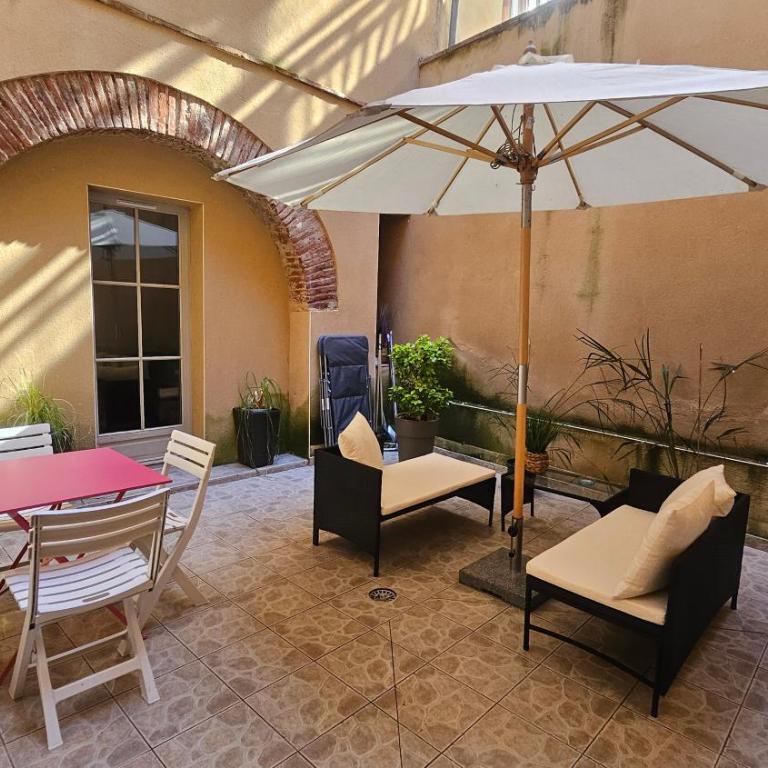 Le Patio St Étienne - Centre Historique - Parking gratuit - Appartement 2 Chambres - 1