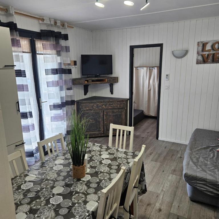 Maisonnette 4/6p. piscines toboggans et plage 200m - Haus mit 2 Schlafzimmern - 24