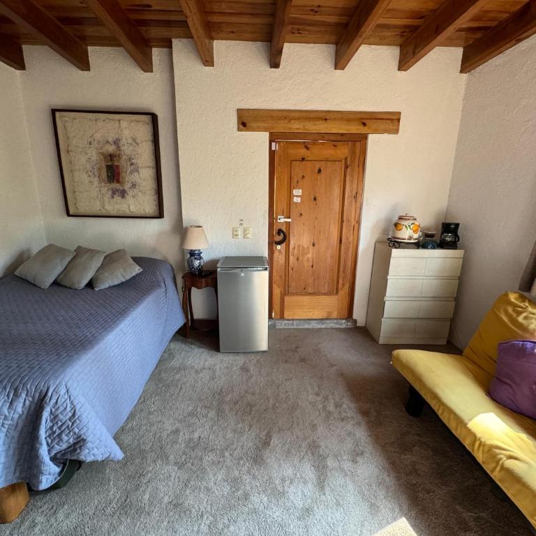 Suite Fontana Baja - Habitación Doble con baño privado - 2 camas - 1