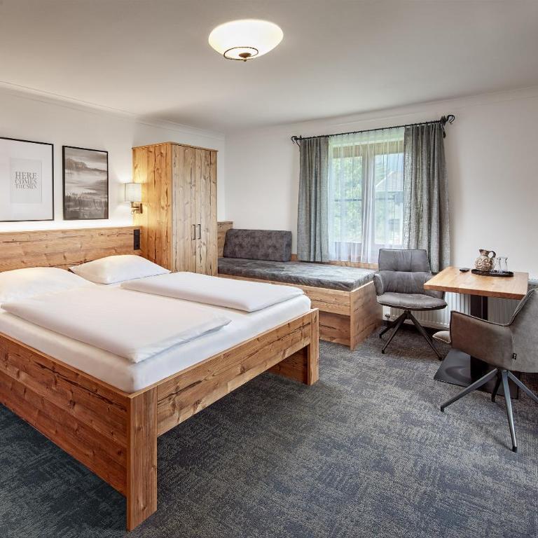 Hotel Gasthof Siggen - Doppelzimmer mit Balkon - Nebengebäude - 2