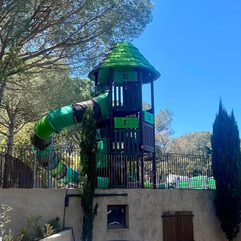 Campsitechalet France at Cotes d'Azur nearby sea - Chalet Supérieur - 4