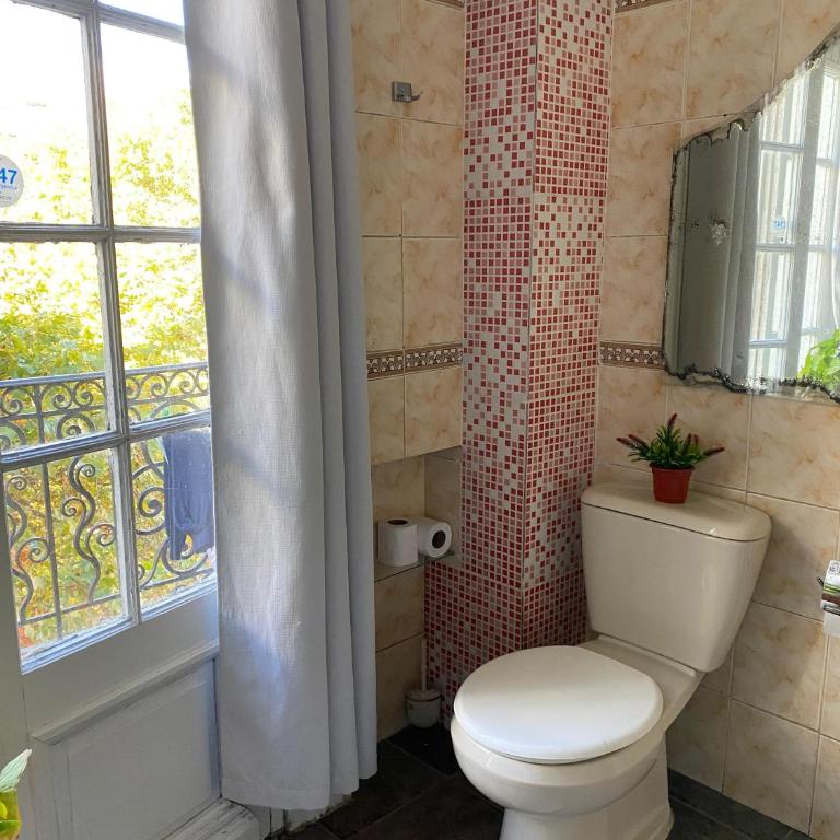 Edificio Quijano - Standard Double Room with Shared Bathroom - 13