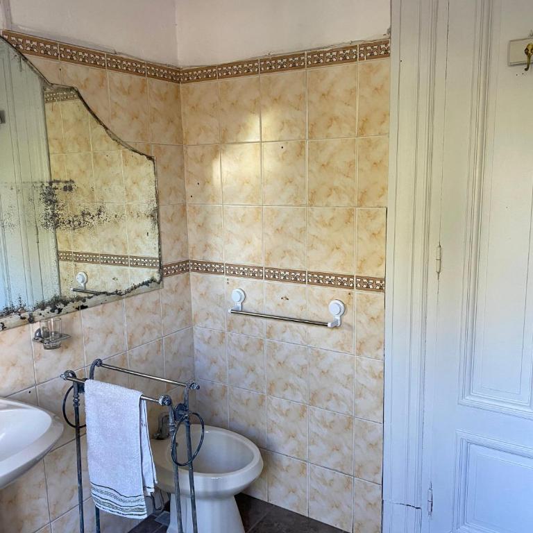Edificio Quijano - Standard Double Room with Shared Bathroom - 15