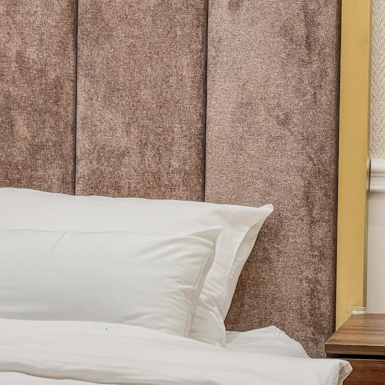 Hive Luxury Suites by MN Property - One-Bedroom Apartment - 8