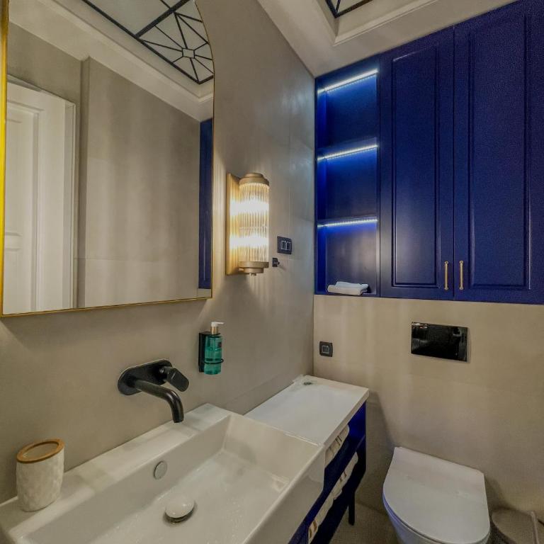 Hive Luxury Suites by MN Property - One-Bedroom Apartment - 12