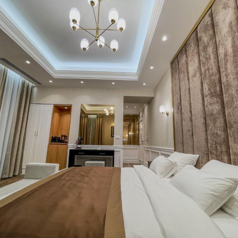 Hive Luxury Suites by MN Property - One-Bedroom Apartment - 17