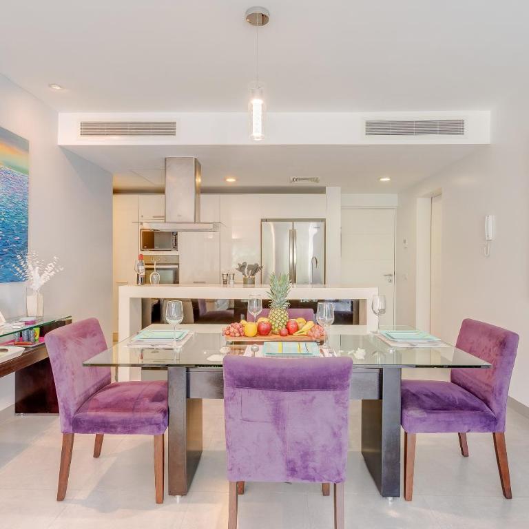 Golfers' Paradise at Nick Price Residences! - 2BR Private Terrace & Beach Access - 7