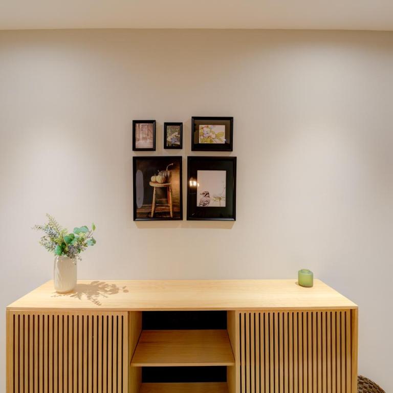 Capitalia Galileo Residences - Luxury Apartment, 3 Bedrooms, Balcony, Street View - 11