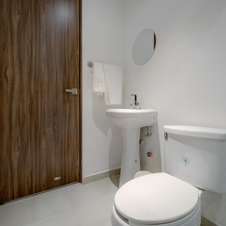 Capitalia Galileo Residences - Luxury Apartment, 3 Bedrooms, Balcony, Street View - 19
