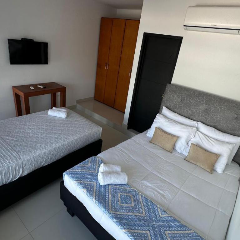 Rio-ApartaHotel-Lagos - Twin Room with Private Bathroom - 1