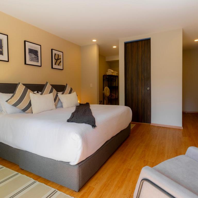 Capitalia Galileo Residences - Premium Apartment, 3 Bedrooms, Balcony, Street View - 2