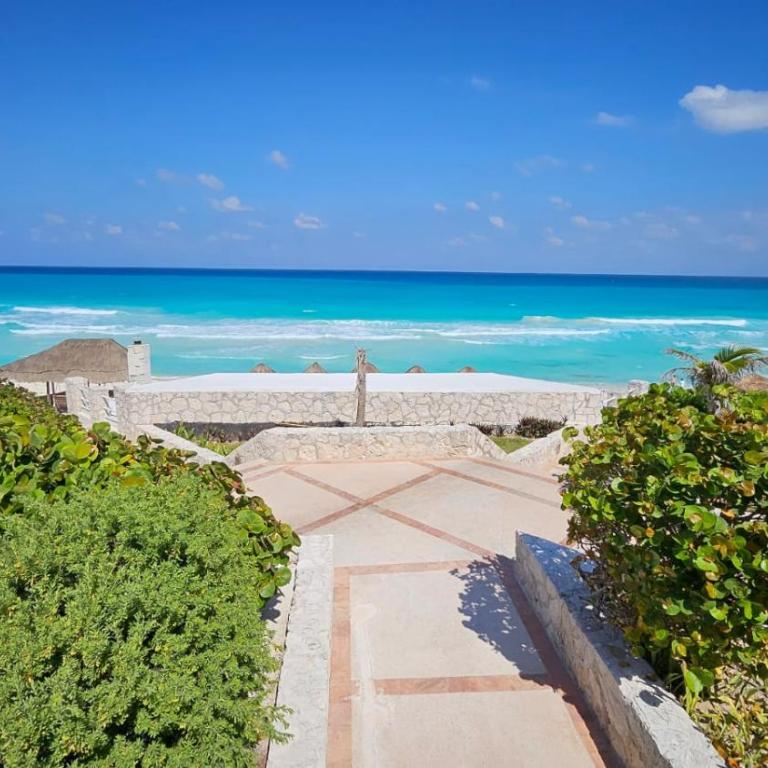 Front Beach Studio - Twin Room with Sea and Garden View - 24