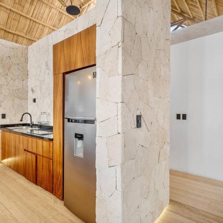 Lux Villa Only 5 Min to Beach! - Apartamento - 22