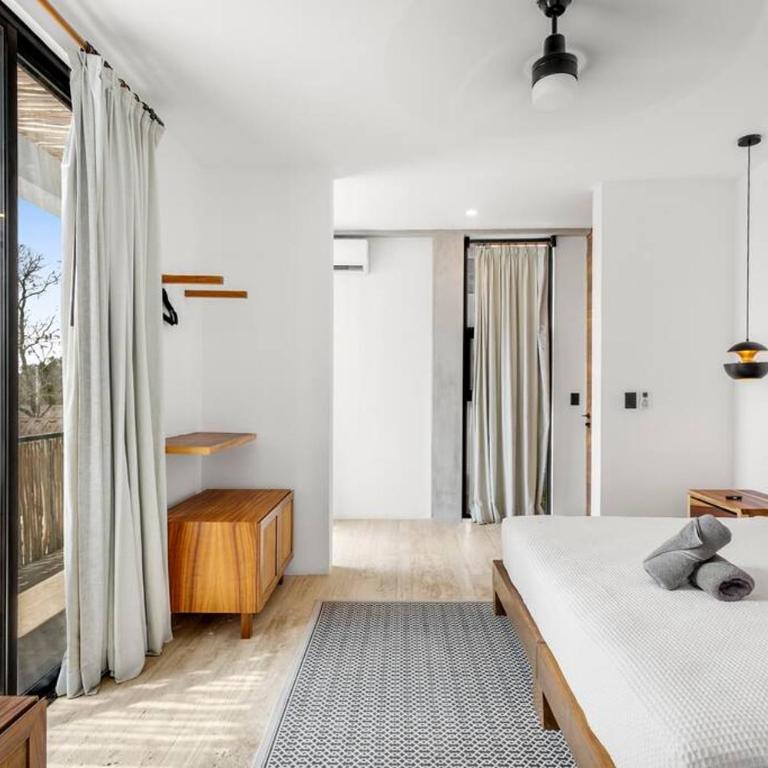 Lux Villa Only 5 Min to Beach! - Apartamento - 14