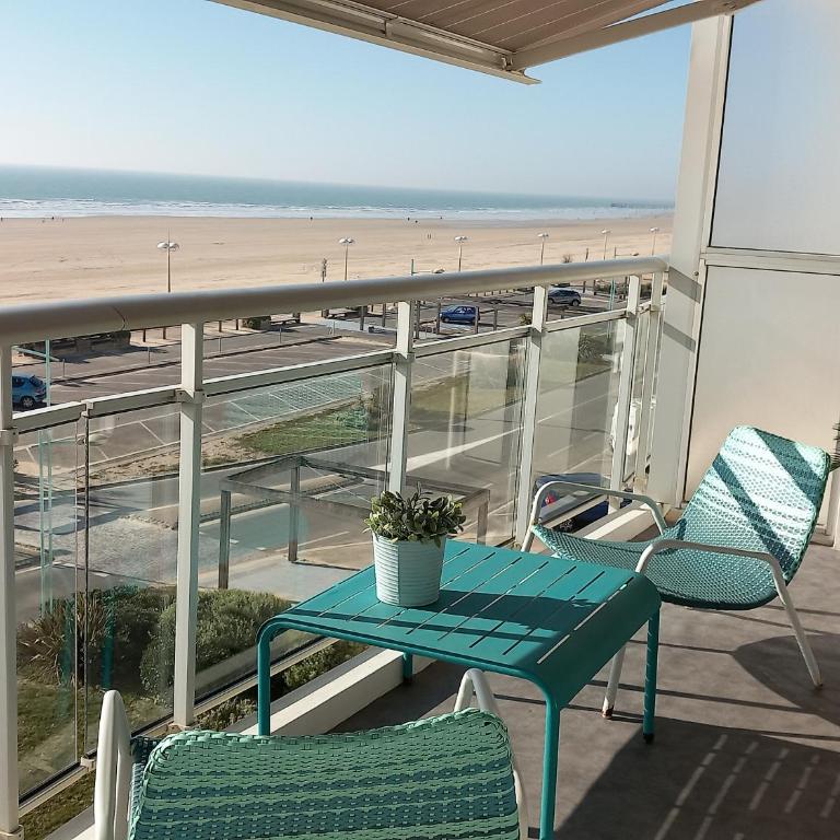 Appartement moderne pour 4 pers, proche commerces, vue mer - FR-1-323-257 - Appartement - 2