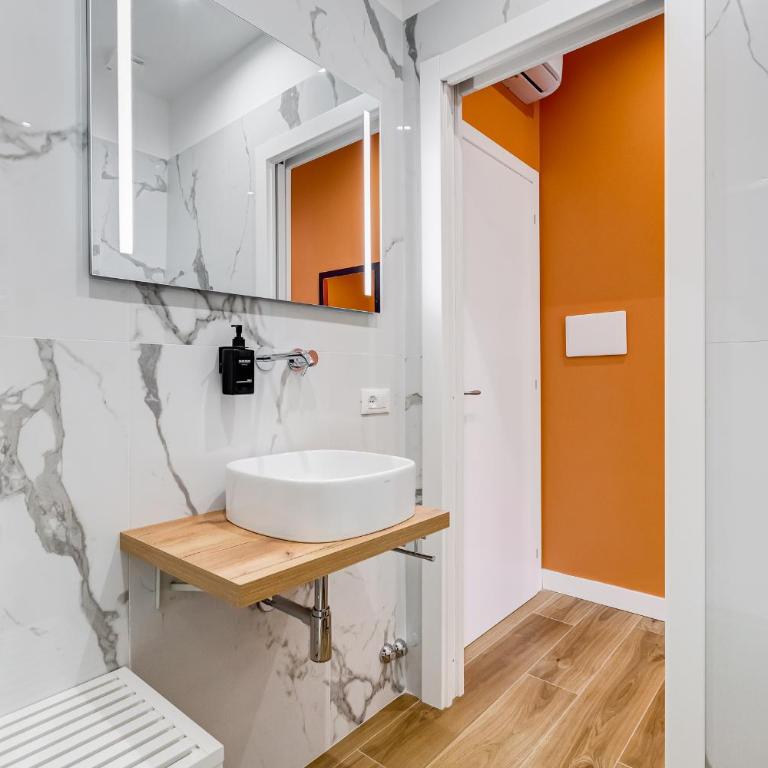 LISA SUITE - Standard Double Room - 2