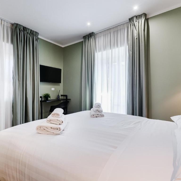 LISA SUITE - Deluxe Triple Room - 2