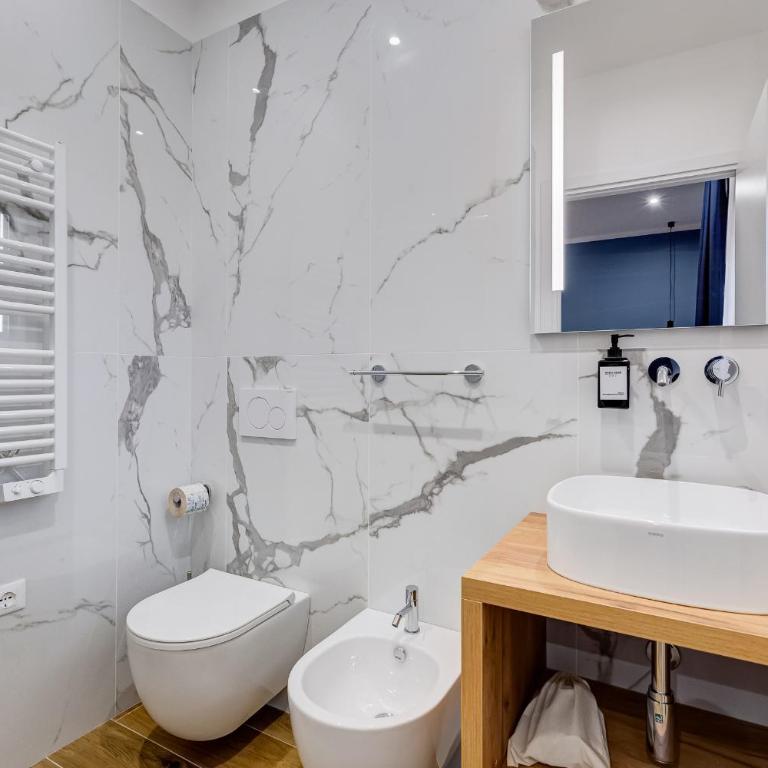 LISA SUITE - Deluxe Double Room - 20