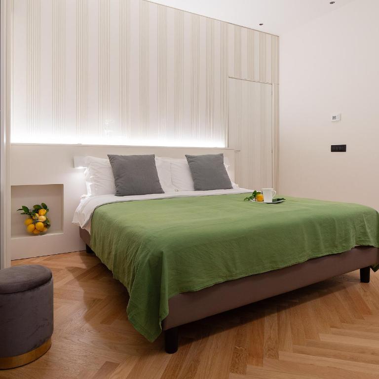 Maia Flora Taormina Apartments - Three-Bedroom Apartment - 20