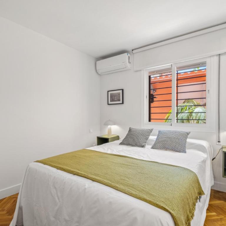 Mar de fondo en Pedregalejo - Two-Bedroom Apartment with Terrace and Sea View - 5