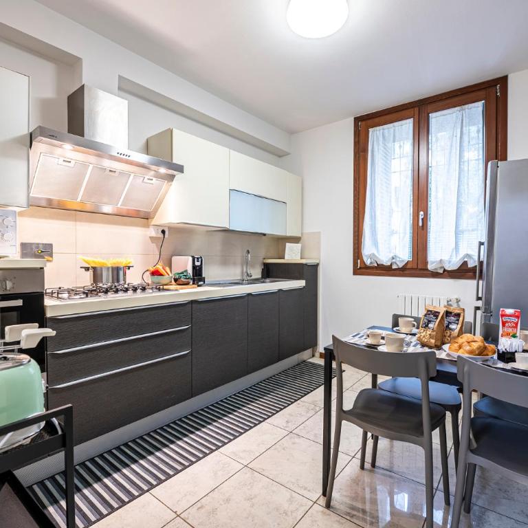 "Once Upon A Time" Cherubini Palace Thematic Apartments Free Parking - Casa con 2 Camere da Letto - 6