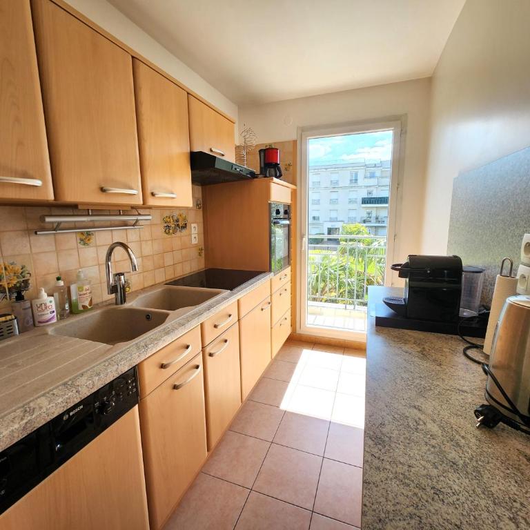 Cozy apartment, Balcon, Parking, 5' Disneyland - Two-Bedroom Apartment - 4