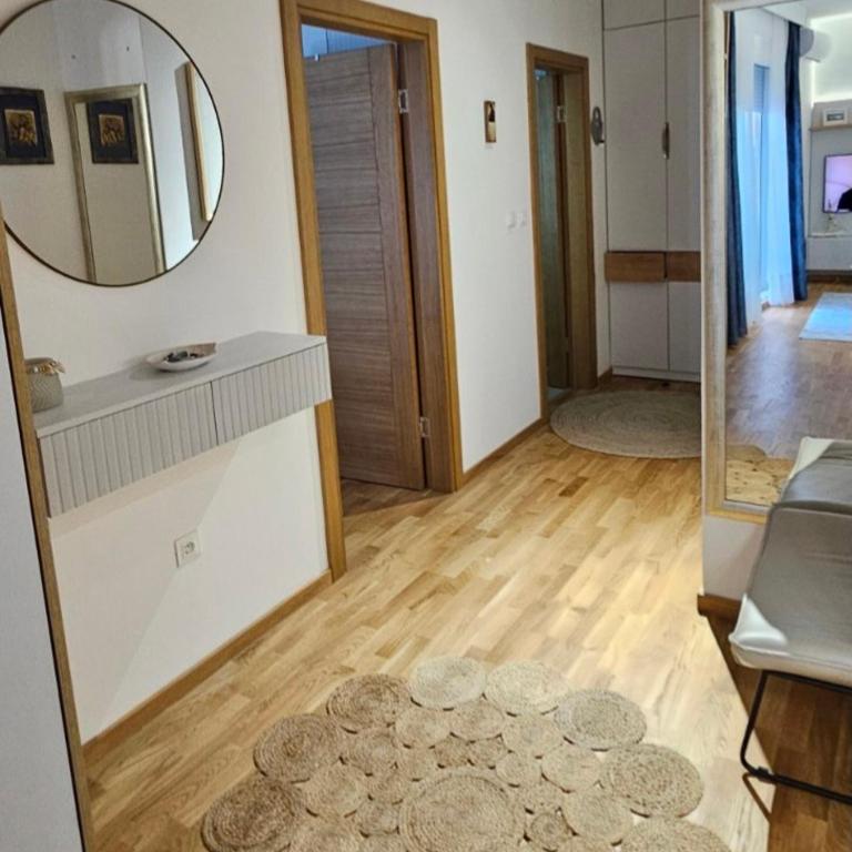 LUX Apartment Secret Residence - One-Bedroom Apartment - 17