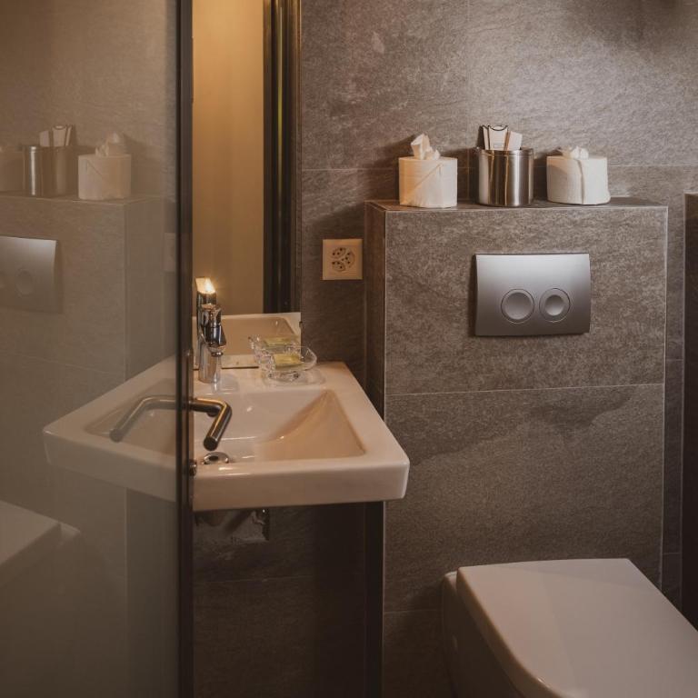 Backstage Hotel Serviced Apartments - Apartamento de 3 dormitorios con vistas al jardín - 11