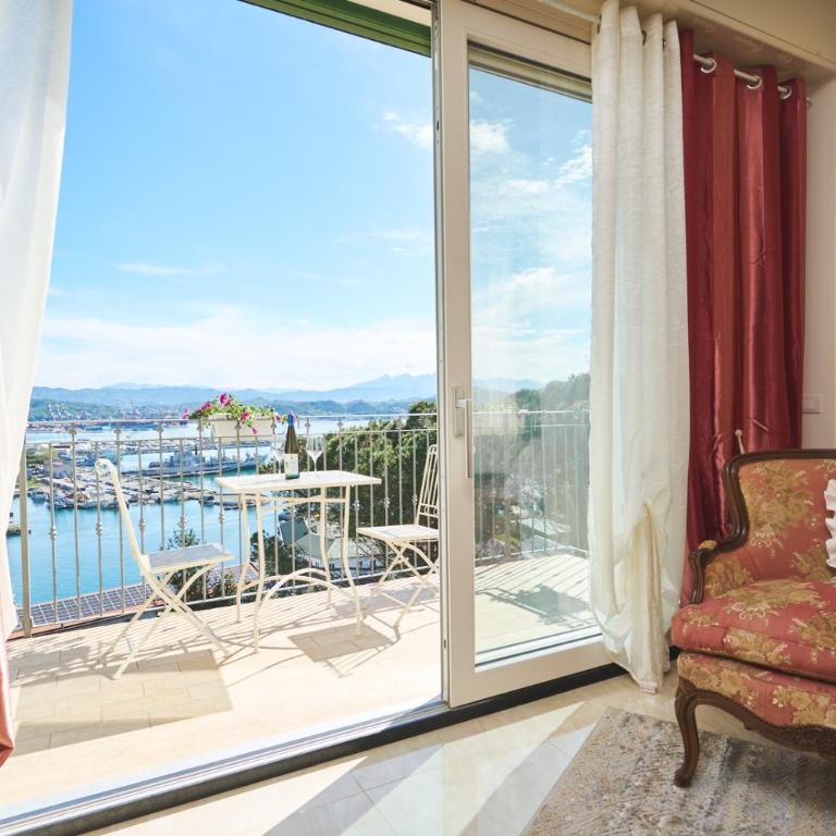 Villa dei Poeti - Suite Superior con Vista Mare - 9