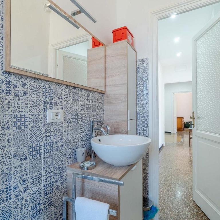 GuestHost - Genova San Fruttuoso Vintage & Roomy Flat - Appartamento con 2 Camere da Letto - 18