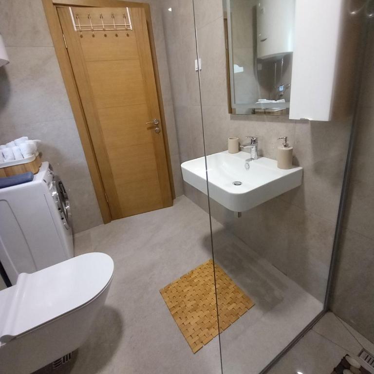 LUX Apartment Secret Residence - One-Bedroom Apartment - 28