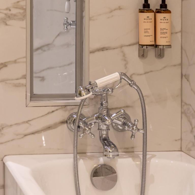 New Hotel République - Premium Room - Maison Gabriel - 4