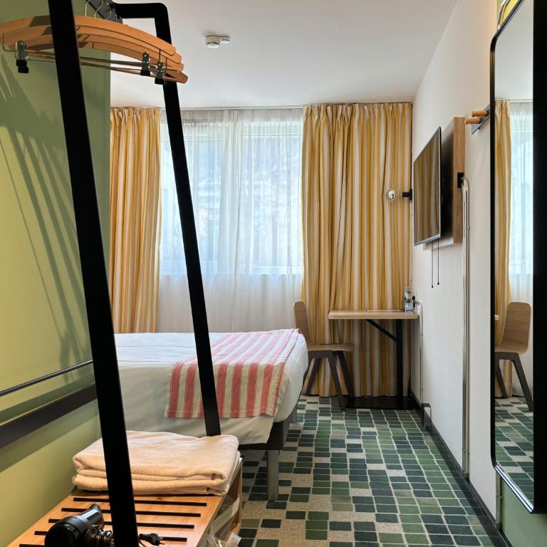 Nonanteneuf appart hōtel Sierre - contactless check-in - Doppelzimmer - 9