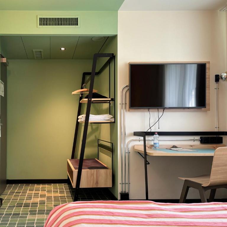 Nonanteneuf appart hōtel Sierre - contactless check-in - Doppelzimmer - 12