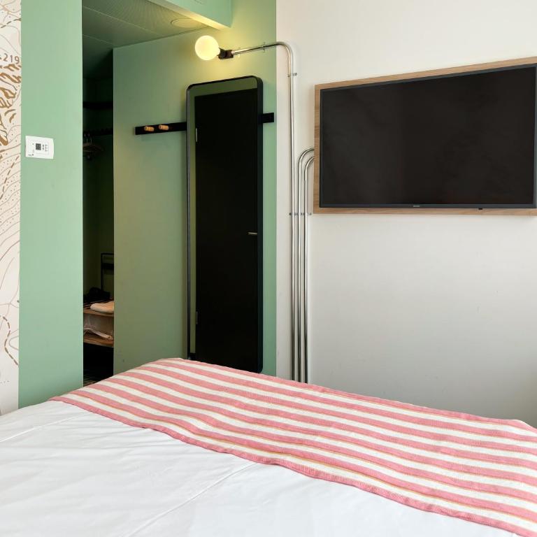 Nonanteneuf appart hōtel Sierre - contactless check-in - Doppelzimmer - 16