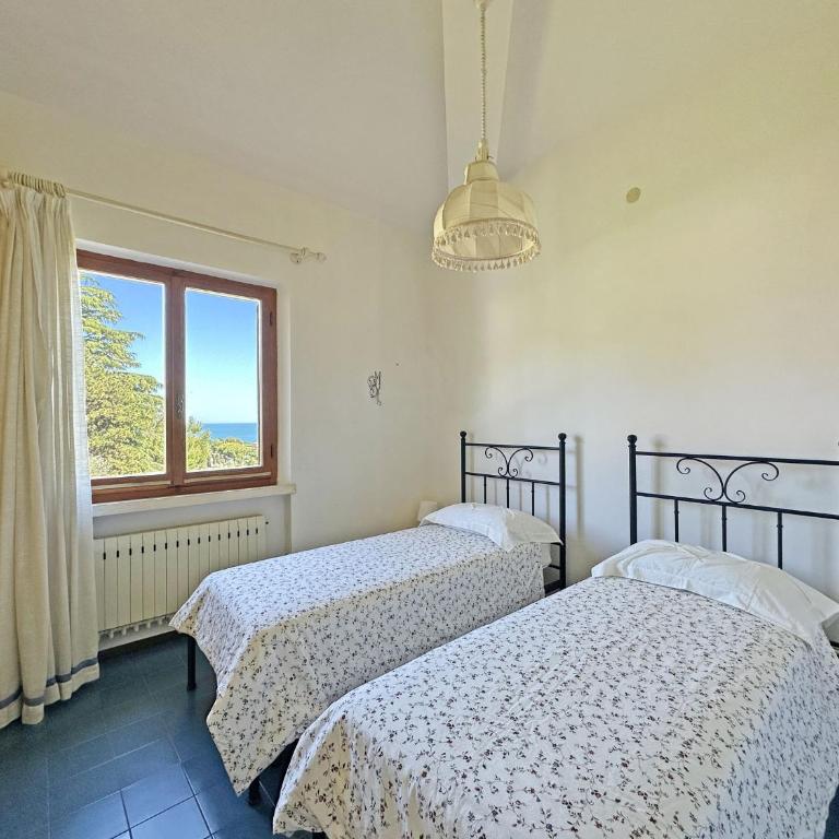 658 - Villa quadrilocale al Taunus con giardino e bellissima vista mare - SPIAGGIA INCLUSA - Appartamento con 3 Camere da Letto - 5