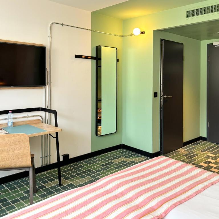 Nonanteneuf appart hōtel Sierre - contactless check-in - Zweibettzimmer mit Balkon - 4