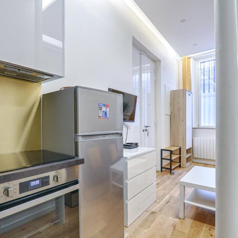 Beau studio 2P en plein cœur du 2e - Appartement - 8