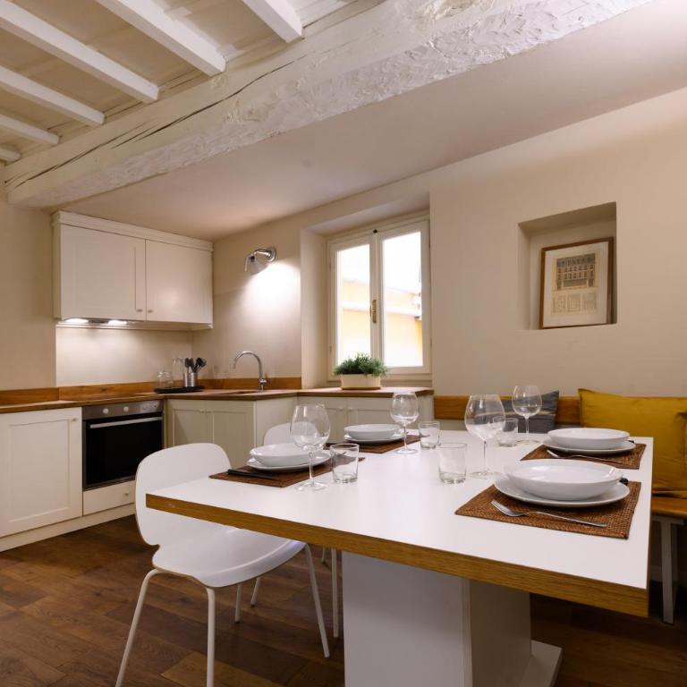 Santa Croce Charming Apartment - Appartamento con 2 Camere da Letto - 2