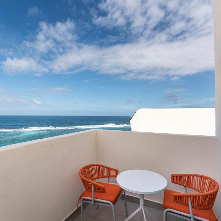Occidental Las Canteras - Suite Junior Familiar - 4