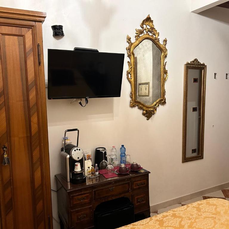 Luxury Venetian Rooms - Camera Matrimoniale Piccola - 4