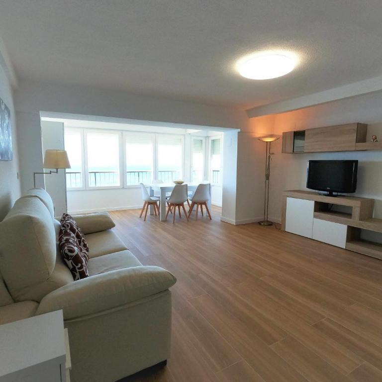 Apartamento en Playa de Levante Miramar AC - Apartment with Sea View - 5
