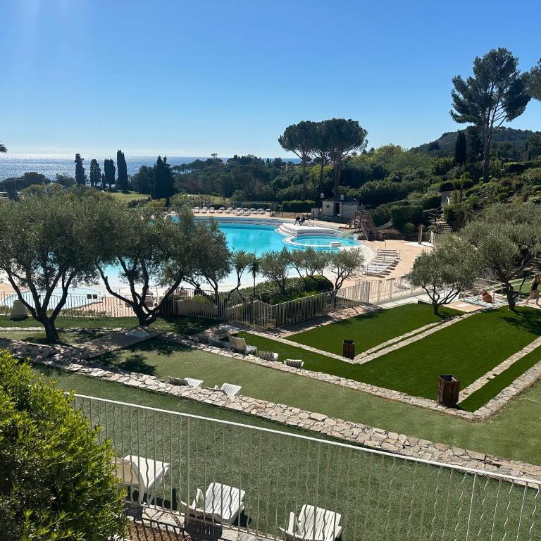 Cap ESTEREL Village , AGAY 4prs Climatisé-WIFI-Parking INCLUS - Apartment mit 1 Schlafzimmer - 50