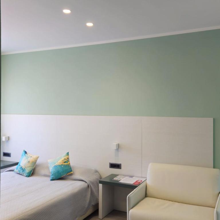 Real Rooms Dalia - Double Room with Extra Bed - 3