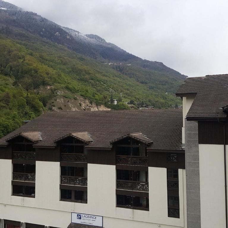 Studio dernier étage avec balcon, parking et WiFi, animaux admis - Studio - 13