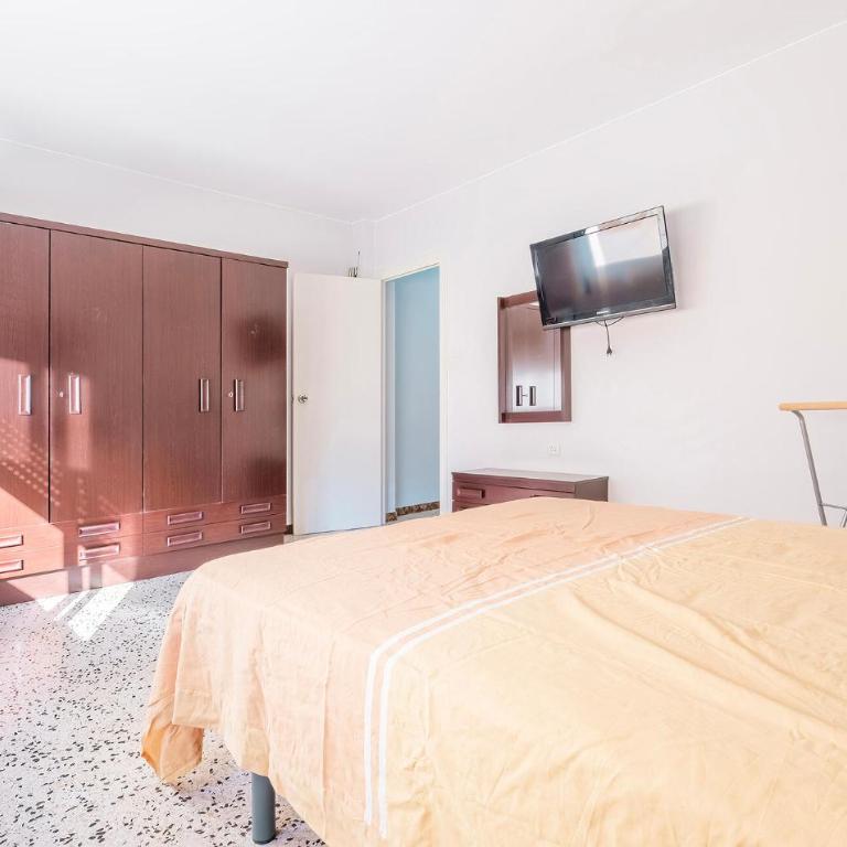 3 Bedroom Amazing Apartment In L'ametlla De Mar - Apartamento de 3 dormitorios - 9